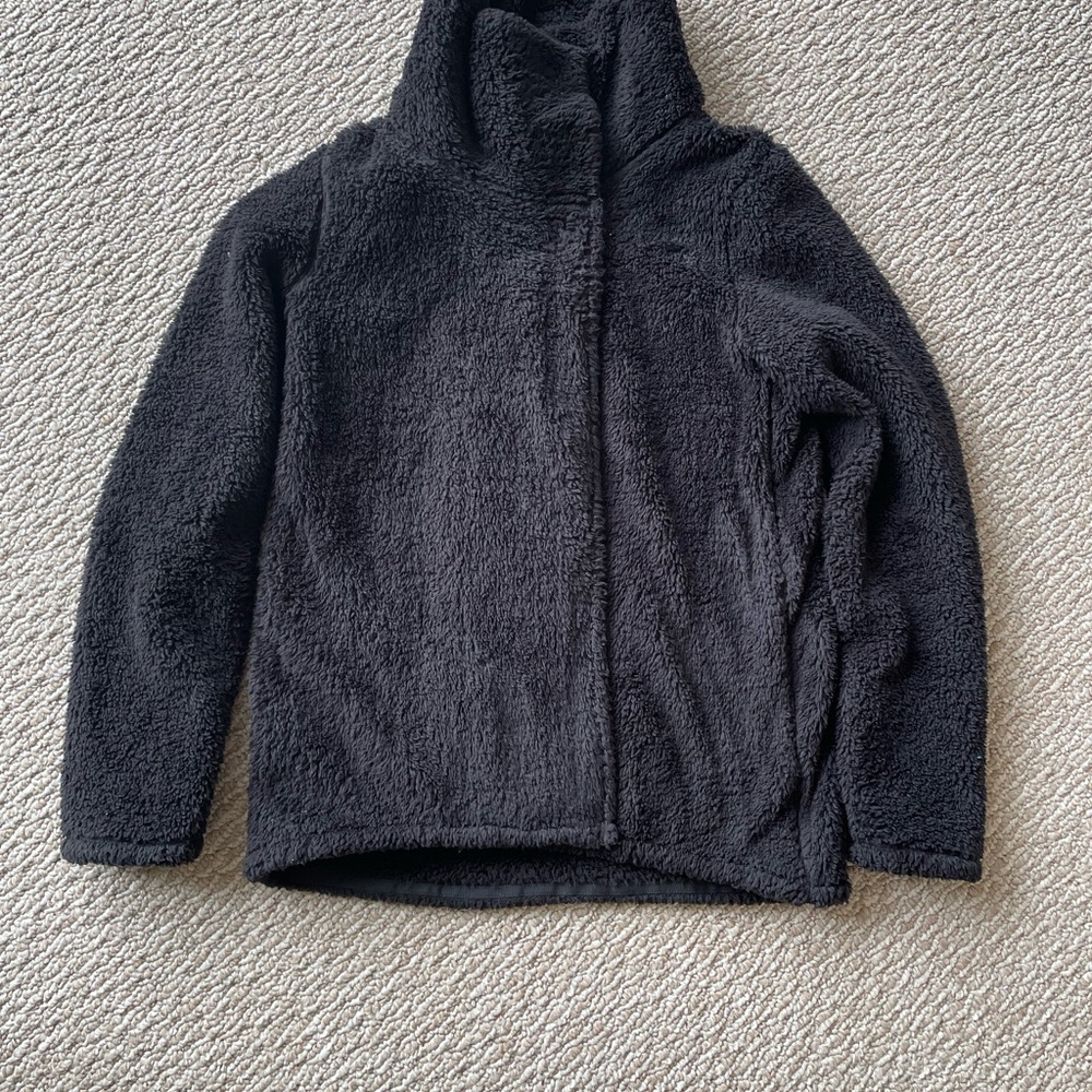 Ivivva girls large 10 furry Cozy Black Fleece Jacket pockets